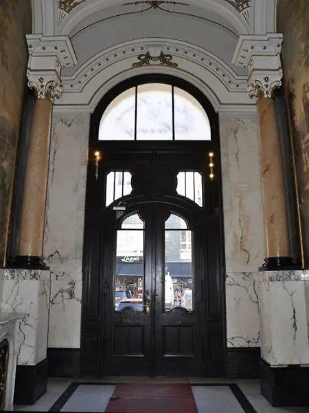 Hotel Pension Savoy near Kurfürstendamm Berlín 3*,