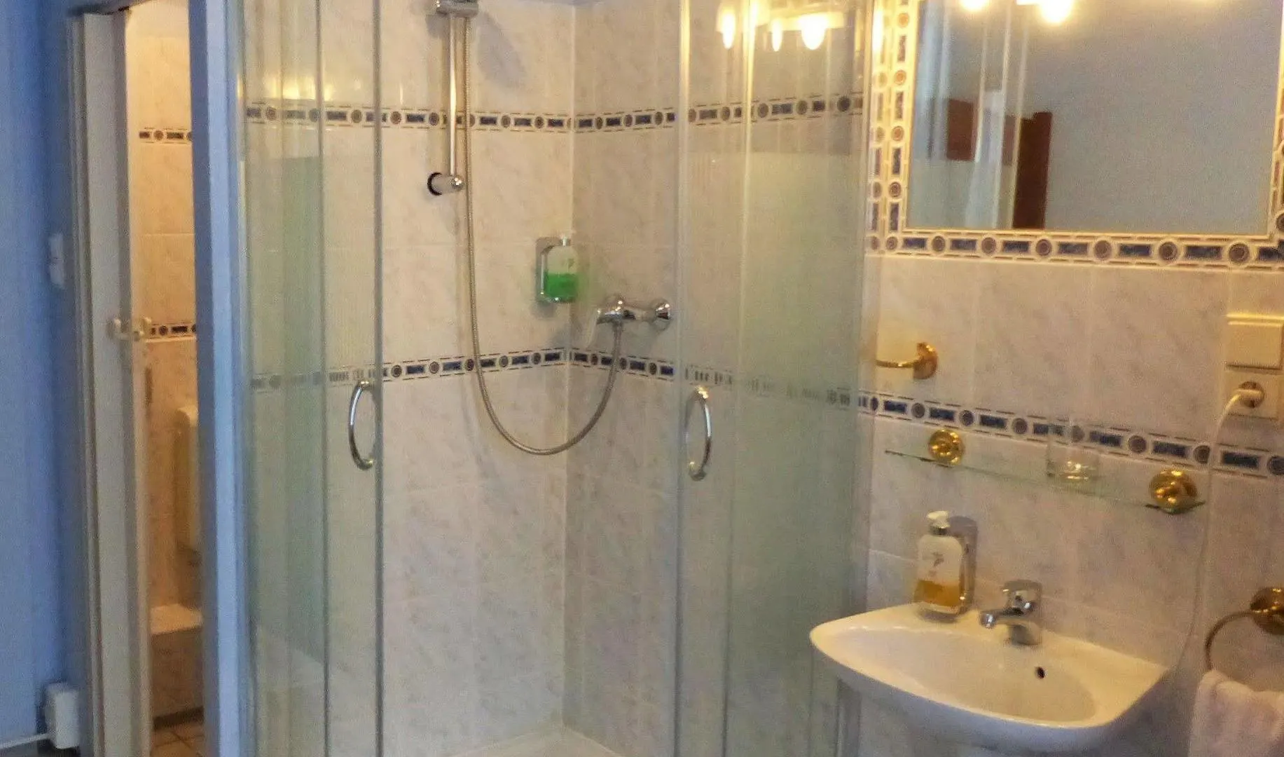 Hotel Pension Savoy near Kurfürstendamm Berlín
