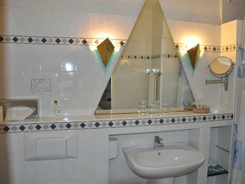 ***  Hotel Pension Savoy Near Kurfuerstendamm Berlin Niemcy