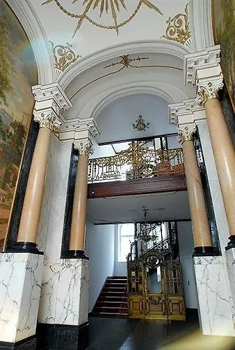 Hotel Pension Savoy Near Kurfuerstendamm Berlin