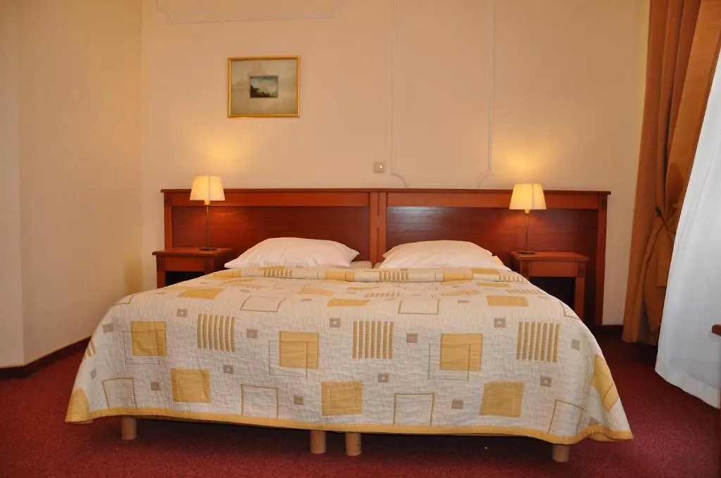 Hotel Pension Savoy Near Kurfuerstendamm Berlin