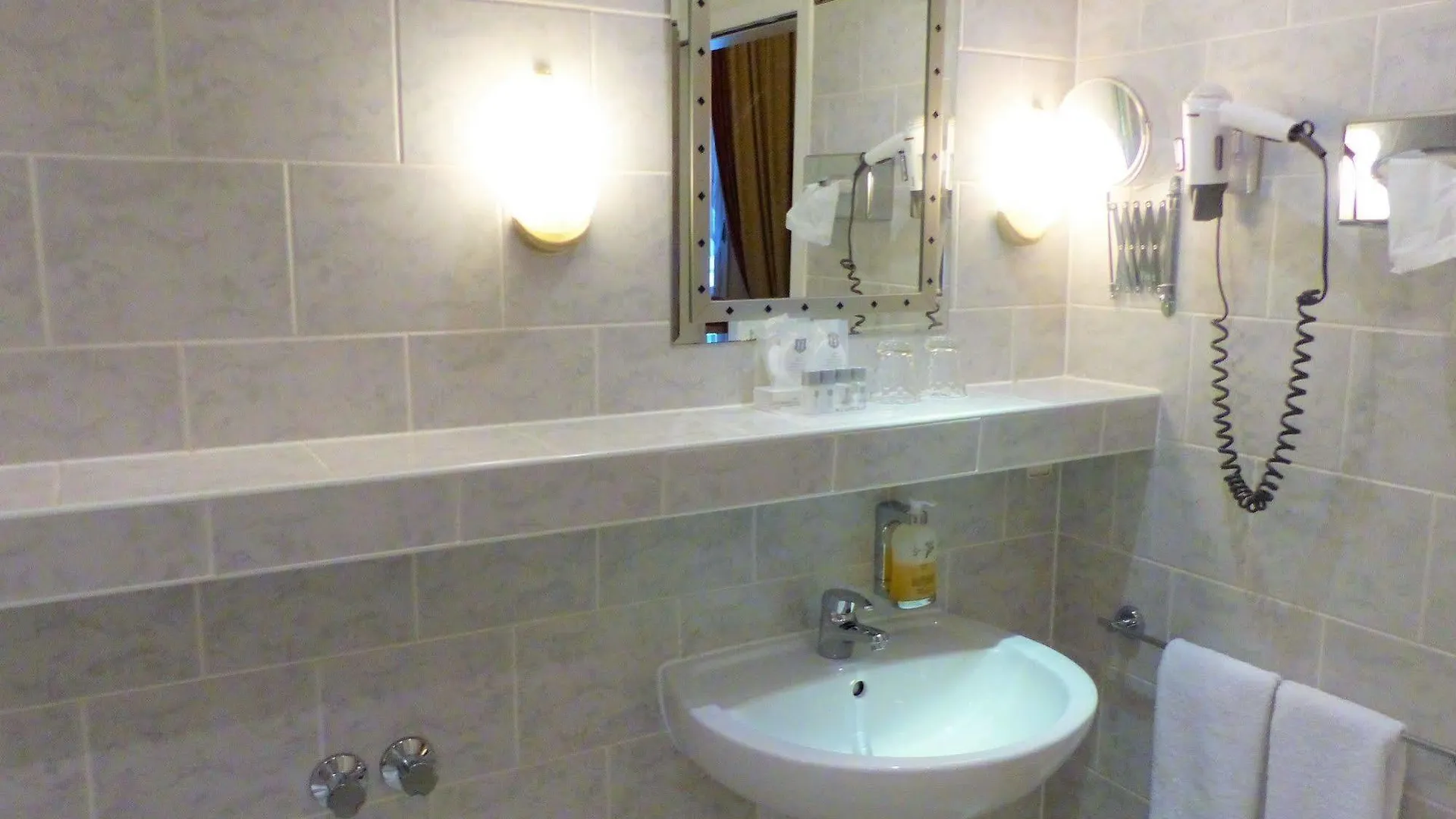 Hotel Pension Savoy Near Kurfuerstendamm Berlin 3*,  Niemcy
