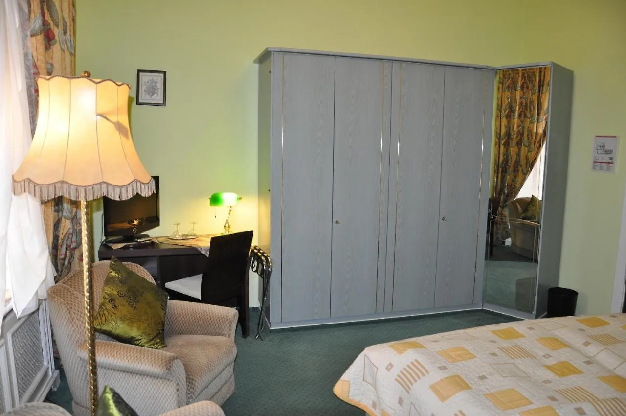 ***  Hotel Pension Savoy Near Kurfuerstendamm Berlín Německo